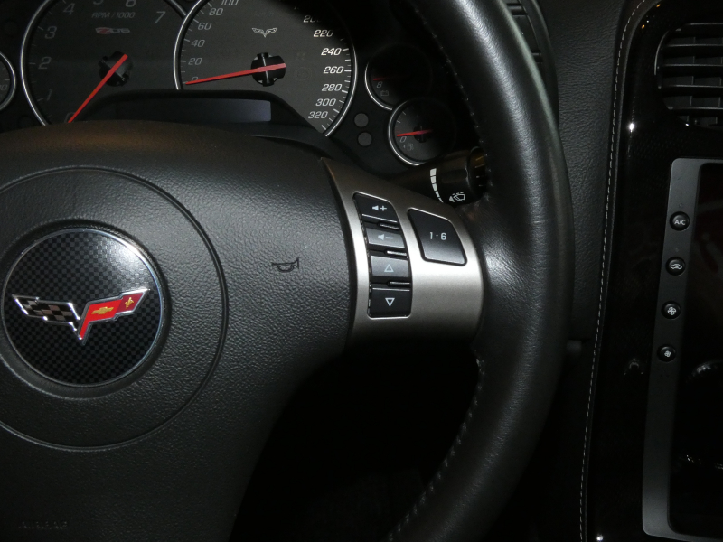 シボレー コルベット Z06　正規D車 2008yﾓﾃﾞﾙ 6速MT 黒革 可変ﾏﾌﾗｰ ﾃﾞｨｽﾌﾟﾚｲｵｰﾃﾞｨｵﾓﾆﾀｰ　2年保証