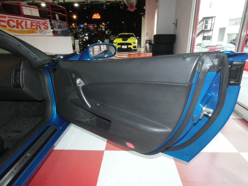 シボレー コルベット Z06　正規D車 2008yﾓﾃﾞﾙ 6速MT 黒革 可変ﾏﾌﾗｰ ﾃﾞｨｽﾌﾟﾚｲｵｰﾃﾞｨｵﾓﾆﾀｰ　2年保証