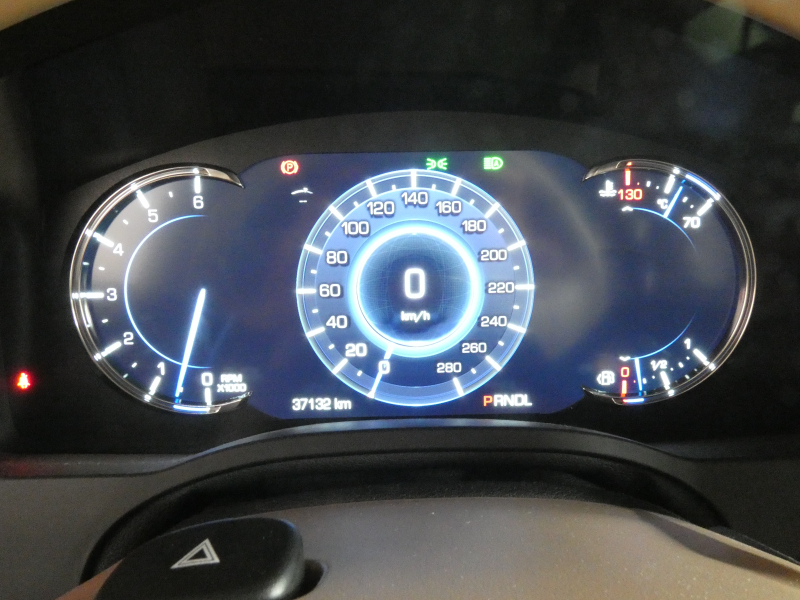 キャデラック エスカレード ﾌﾟﾗﾁﾅﾑ　正規D車  ﾍﾞｰｼﾞｭ革 ｻﾝﾙｰﾌ BOSE  ﾅﾋﾞTV Aｶｰﾌﾟﾚｲ LEDﾍｯﾄﾞﾗｲﾄ Bｶﾒﾗ　2年保証