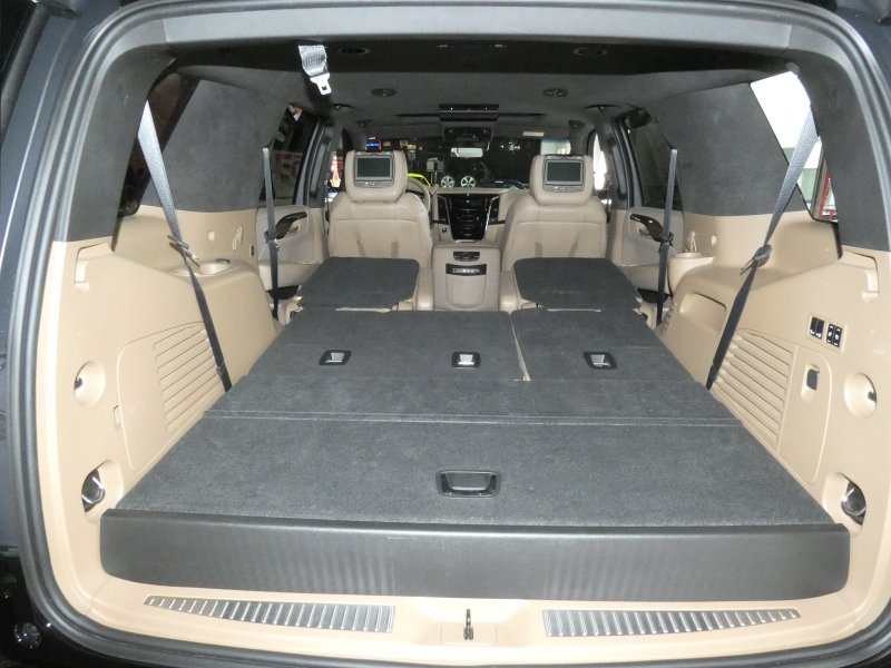 キャデラック エスカレード ﾌﾟﾗﾁﾅﾑ　正規D車  ﾍﾞｰｼﾞｭ革 ｻﾝﾙｰﾌ BOSE  ﾅﾋﾞTV Aｶｰﾌﾟﾚｲ LEDﾍｯﾄﾞﾗｲﾄ Bｶﾒﾗ　2年保証