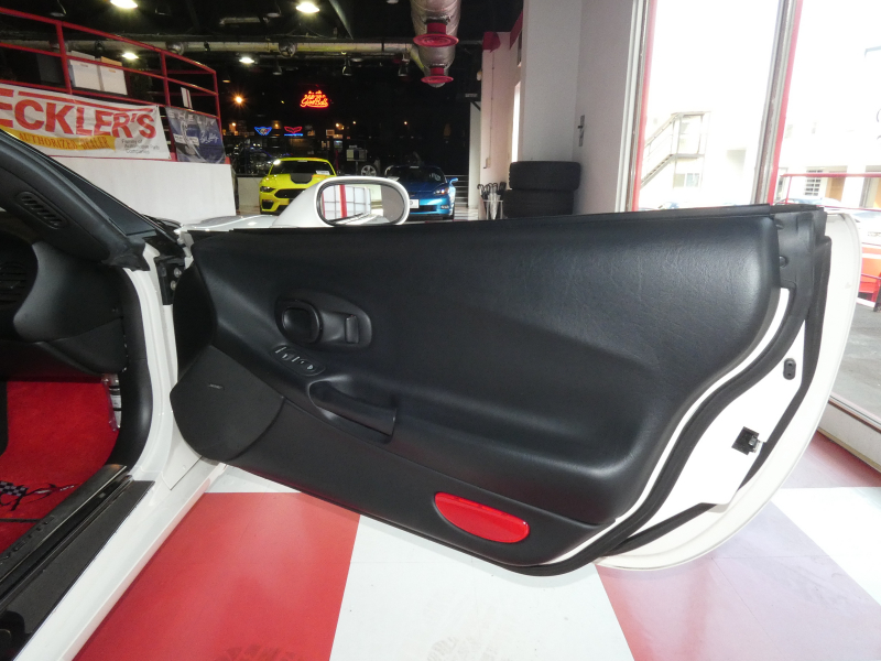 シボレー コルベット ｸｰﾍﾟT-TOP　正規D車 黒革ｼｰﾄ ﾒﾓﾘｰ付きﾊﾟﾜｰｼｰﾄ HUD BOSEｻｳﾝﾄﾞ  2年保証