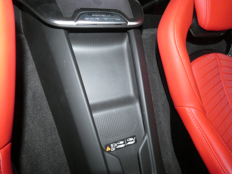 シボレー コルベット 2LT Z51ﾊﾟﾌｫｰﾏﾝｽPKG　正規D車 2022yﾓﾃﾞﾙ  赤革ｼｰﾄ ｼｰﾄﾋｰﾀｰ&ﾍﾞﾝﾁﾚｰﾀｰ Aｶｰﾌﾟﾚｲ ﾌﾛﾝﾄﾘﾌﾀｰ ｸﾙｺﾝ　2年保証