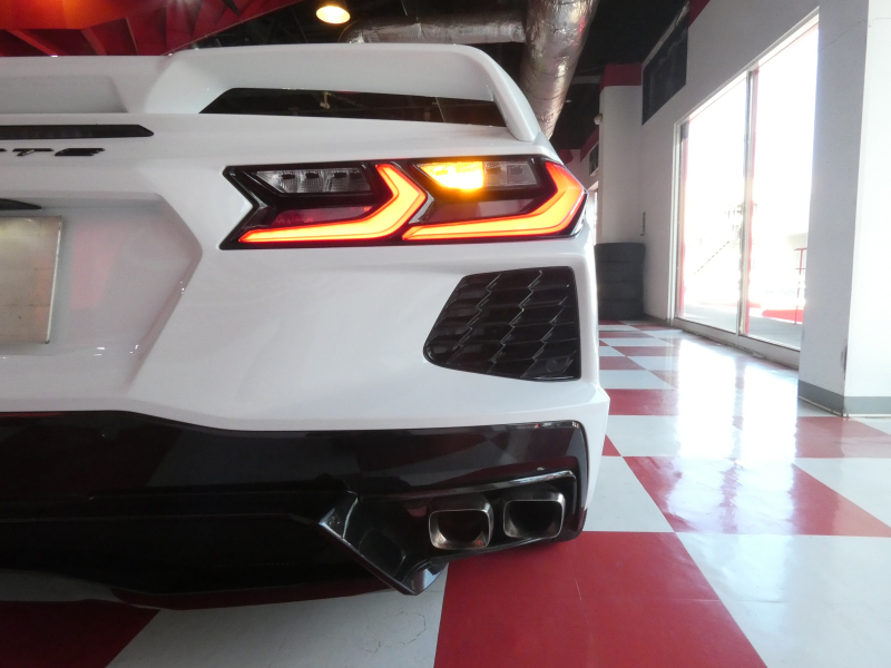 シボレー コルベット 2LT Z51ﾊﾟﾌｫｰﾏﾝｽPKG　正規D車 2022yﾓﾃﾞﾙ  赤革ｼｰﾄ ｼｰﾄﾋｰﾀｰ&ﾍﾞﾝﾁﾚｰﾀｰ Aｶｰﾌﾟﾚｲ ﾌﾛﾝﾄﾘﾌﾀｰ ｸﾙｺﾝ　2年保証