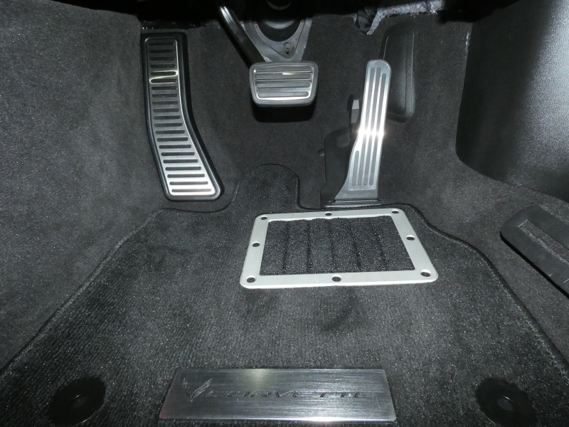 シボレー コルベット 2LT Z51ﾊﾟﾌｫｰﾏﾝｽPKG　正規D車 2022yﾓﾃﾞﾙ  赤革ｼｰﾄ ｼｰﾄﾋｰﾀｰ&ﾍﾞﾝﾁﾚｰﾀｰ Aｶｰﾌﾟﾚｲ ﾌﾛﾝﾄﾘﾌﾀｰ ｸﾙｺﾝ　2年保証
