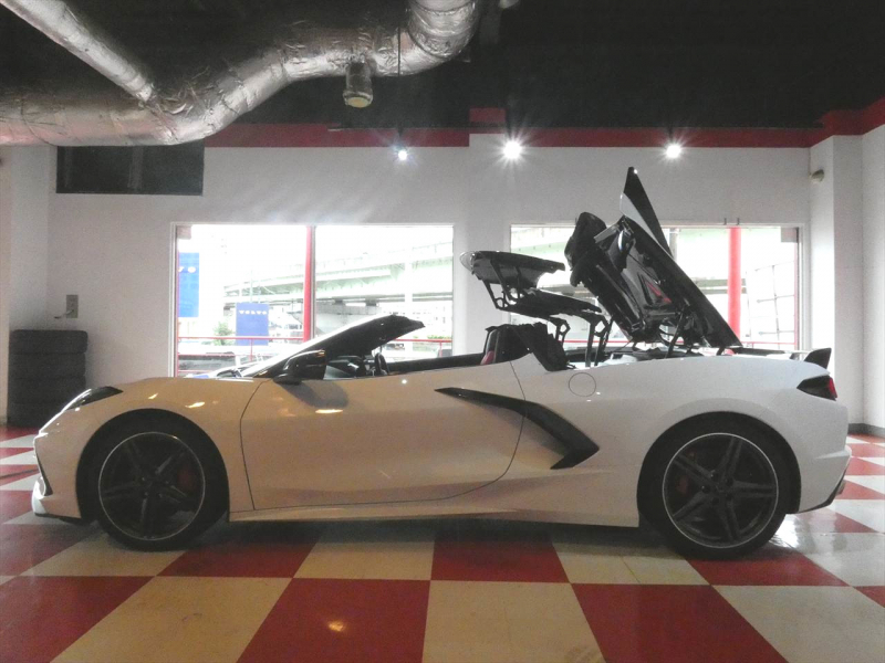 シボレー コルベット ｺﾝﾊﾞｰﾁﾌﾞﾙ  Z51ﾊﾟﾌｫｰﾏﾝｽPKG　正規D車 2024yﾓﾃﾞﾙ  黒赤ｺﾝﾋﾞ革 ｺﾝﾍﾟﾃｨｼｮﾝｼｰﾄ ｼｰﾄﾋｰﾀｰ&ﾍﾞﾝﾁﾚｰﾀｰ Aｶｰﾌﾟﾚｲ ﾌﾛﾝﾄﾘﾌﾀｰ ｸﾙｺﾝ　2年保証