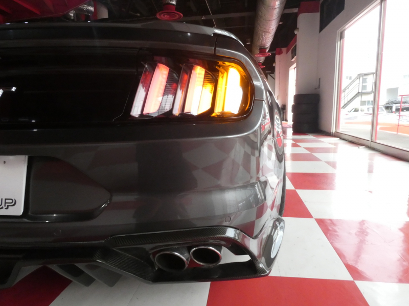 フォード マスタング GT  2018年ﾓﾃﾞﾙ Borlaﾏﾌﾗｰ Pedders車高調 ｼｪﾙﾋﾞｰ20AW Brembo ﾅﾋﾞTV  2年保証