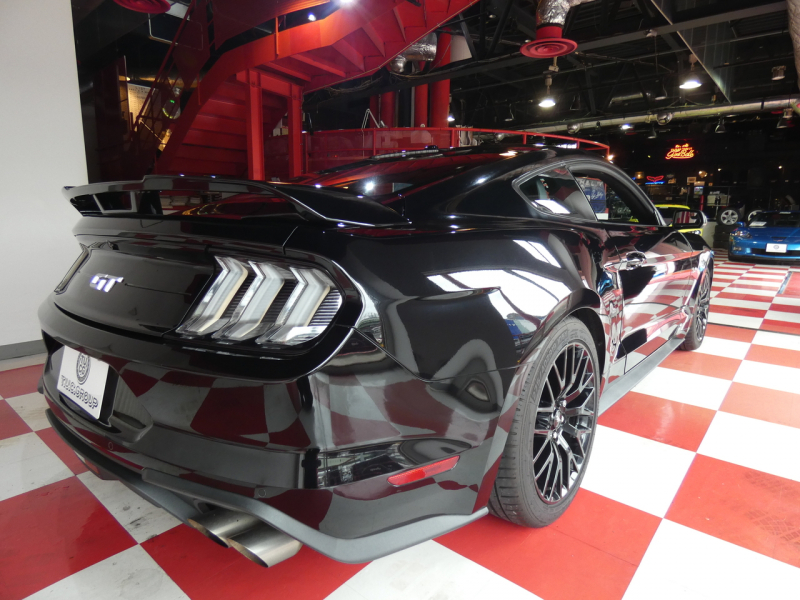 フォード マスタング GTﾌﾟﾚﾐｱﾑ  2018年ﾓﾃﾞﾙ 6MT GTﾊﾟﾌｫｰﾏﾝｽPKG 黒革 19AW Brembo 可変ﾏﾌﾗｰ AppleCarPlay 2年保証