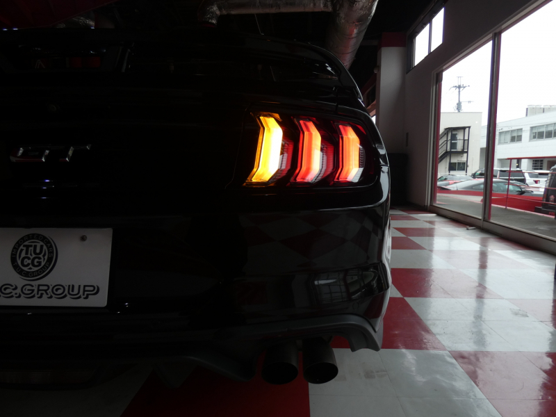 フォード マスタング GTﾌﾟﾚﾐｱﾑ  2018年ﾓﾃﾞﾙ 6MT GTﾊﾟﾌｫｰﾏﾝｽPKG 黒革 19AW Brembo 可変ﾏﾌﾗｰ AppleCarPlay 2年保証