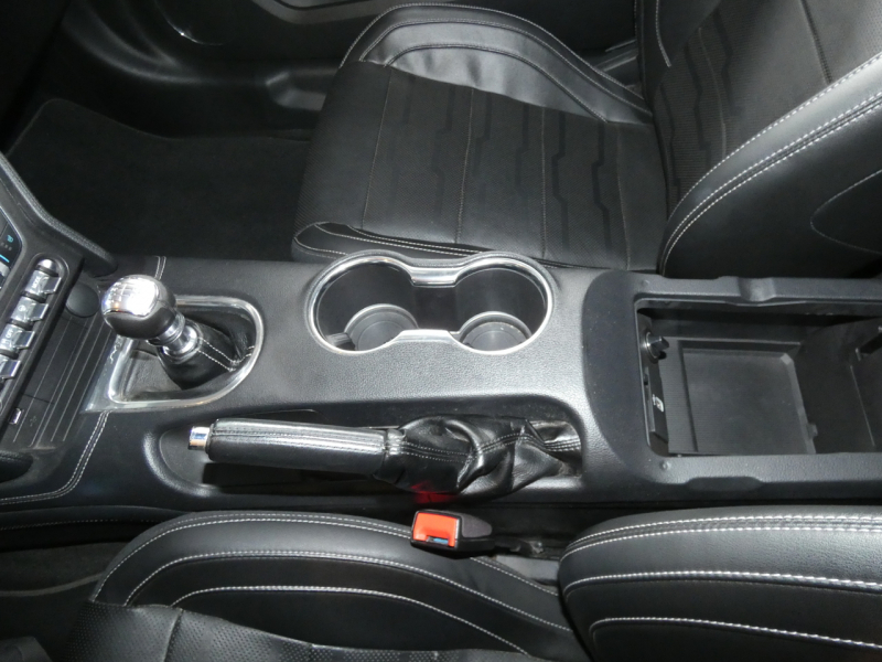 フォード マスタング GTﾌﾟﾚﾐｱﾑ  2018年ﾓﾃﾞﾙ 6MT GTﾊﾟﾌｫｰﾏﾝｽPKG 黒革 19AW Brembo 可変ﾏﾌﾗｰ AppleCarPlay 2年保証