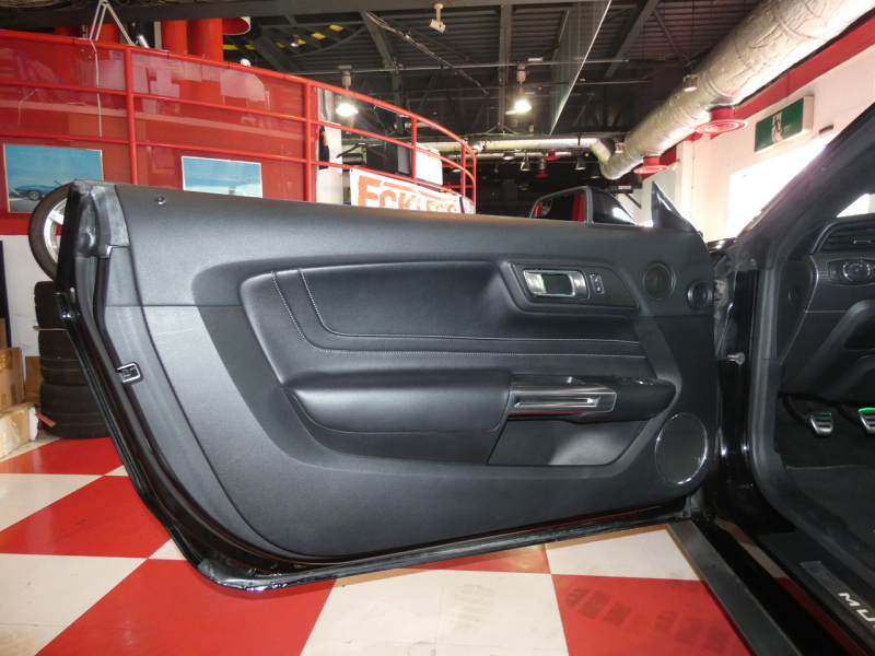 フォード マスタング GTﾌﾟﾚﾐｱﾑ  2018年ﾓﾃﾞﾙ 6MT GTﾊﾟﾌｫｰﾏﾝｽPKG 黒革 19AW Brembo 可変ﾏﾌﾗｰ AppleCarPlay 2年保証