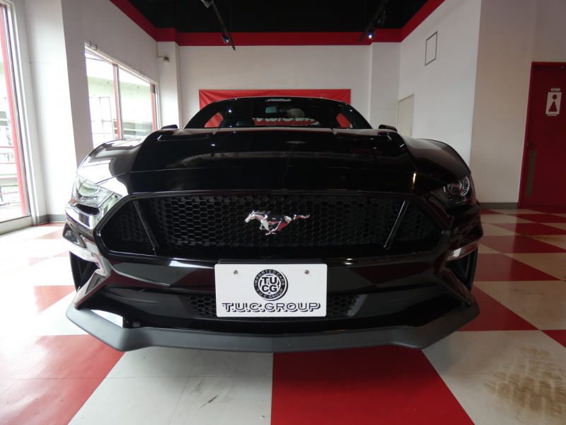 フォード マスタング GTﾌﾟﾚﾐｱﾑ  2018年ﾓﾃﾞﾙ 6MT GTﾊﾟﾌｫｰﾏﾝｽPKG 黒革 19AW Brembo 可変ﾏﾌﾗｰ AppleCarPlay 2年保証