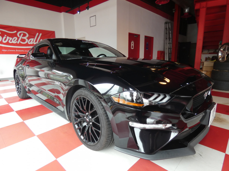 フォード マスタング GTﾌﾟﾚﾐｱﾑ  2018年ﾓﾃﾞﾙ 6MT GTﾊﾟﾌｫｰﾏﾝｽPKG 黒革 19AW Brembo 可変ﾏﾌﾗｰ AppleCarPlay 2年保証