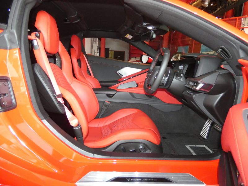 シボレー コルベット 2LT Z51ﾊﾟﾌｫｰﾏﾝｽPKG　正規D車 2022yﾓﾃﾞﾙ  赤革ｼｰﾄ ｼｰﾄﾋｰﾀｰ&ﾍﾞﾝﾁﾚｰﾀｰ Aｶｰﾌﾟﾚｲ ﾌﾛﾝﾄﾘﾌﾀｰ ｸﾙｺﾝ　2年保証