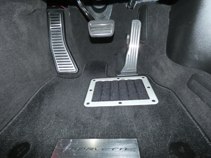 シボレー コルベット 2LT Z51ﾊﾟﾌｫｰﾏﾝｽPKG　正規D車 2022yﾓﾃﾞﾙ  赤革ｼｰﾄ ｼｰﾄﾋｰﾀｰ&ﾍﾞﾝﾁﾚｰﾀｰ Aｶｰﾌﾟﾚｲ ﾌﾛﾝﾄﾘﾌﾀｰ ｸﾙｺﾝ　2年保証