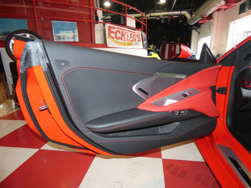 シボレー コルベット 2LT Z51ﾊﾟﾌｫｰﾏﾝｽPKG　正規D車 2022yﾓﾃﾞﾙ  赤革ｼｰﾄ ｼｰﾄﾋｰﾀｰ&ﾍﾞﾝﾁﾚｰﾀｰ Aｶｰﾌﾟﾚｲ ﾌﾛﾝﾄﾘﾌﾀｰ ｸﾙｺﾝ　2年保証