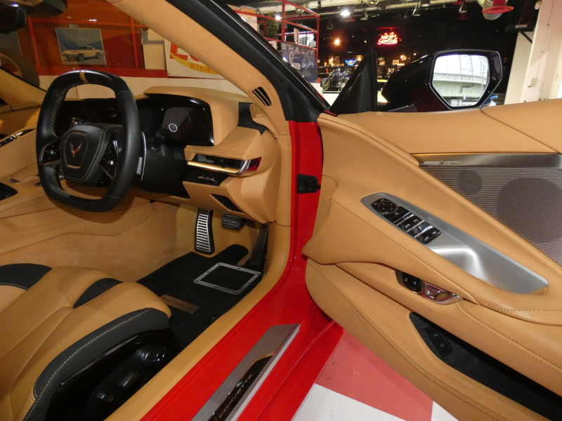 シボレー コルベット ｺﾝﾊﾞｰﾁﾌﾞﾙ  Z51ﾊﾟﾌｫｰﾏﾝｽPKG　正規D車 2023yﾓﾃﾞﾙ  ﾍﾞｰｼﾞｭ革 ｺﾝﾍﾟﾃｨｼｮﾝｼｰﾄ ｼｰﾄﾋｰﾀｰ&ﾍﾞﾝﾁﾚｰﾀｰ Aｶｰﾌﾟﾚｲ ﾌﾛﾝﾄﾘﾌﾀｰ ｸﾙｺﾝ　2年保証