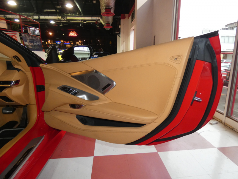 シボレー コルベット ｺﾝﾊﾞｰﾁﾌﾞﾙ  Z51ﾊﾟﾌｫｰﾏﾝｽPKG　正規D車 2023yﾓﾃﾞﾙ  ﾍﾞｰｼﾞｭ革 ｺﾝﾍﾟﾃｨｼｮﾝｼｰﾄ ｼｰﾄﾋｰﾀｰ&ﾍﾞﾝﾁﾚｰﾀｰ Aｶｰﾌﾟﾚｲ ﾌﾛﾝﾄﾘﾌﾀｰ ｸﾙｺﾝ　2年保証