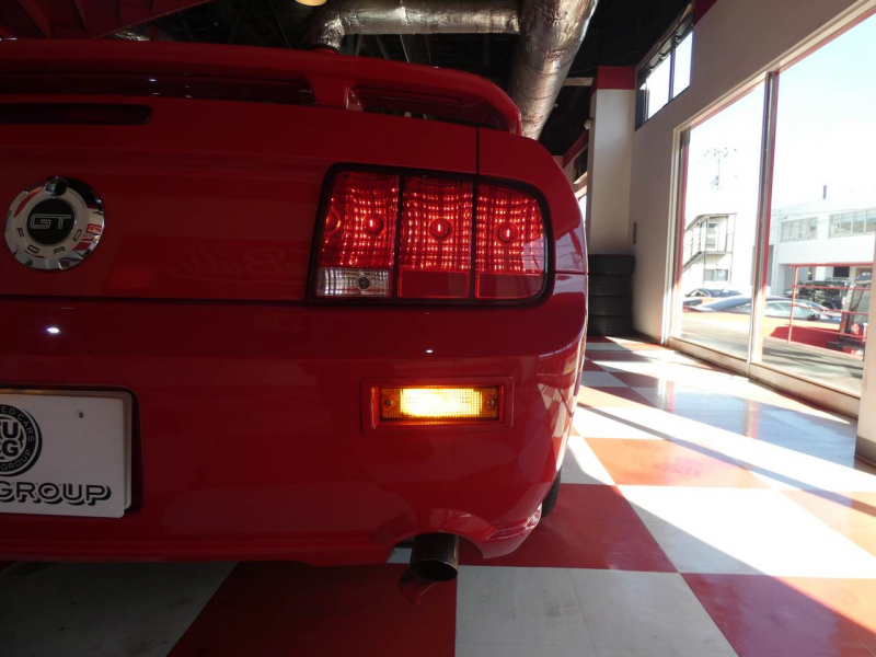 フォード マスタング GTｺﾝﾊﾞｰﾁﾌﾞﾙ Premium　2007年ﾓﾃﾞﾙ 正規D車 黒革 記録簿18ｲﾝﾁAW　2年保証
