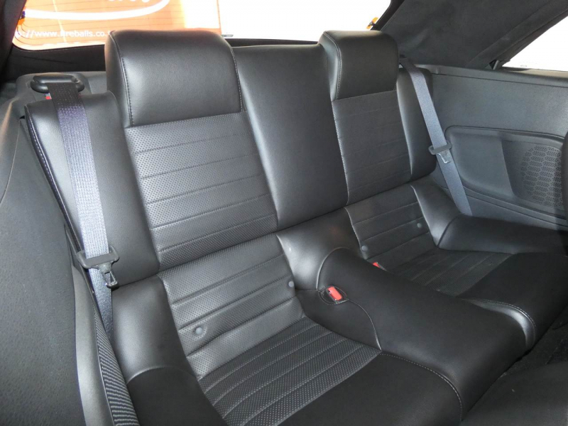 フォード マスタング GTｺﾝﾊﾞｰﾁﾌﾞﾙ Premium　2007年ﾓﾃﾞﾙ 正規D車 黒革 記録簿18ｲﾝﾁAW　2年保証