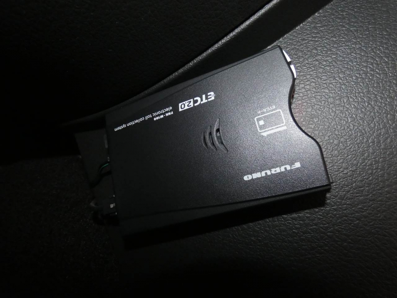 フォード マスタング GTｺﾝﾊﾞｰﾁﾌﾞﾙ Premium　2007年ﾓﾃﾞﾙ 正規D車 黒革 記録簿18ｲﾝﾁAW　2年保証