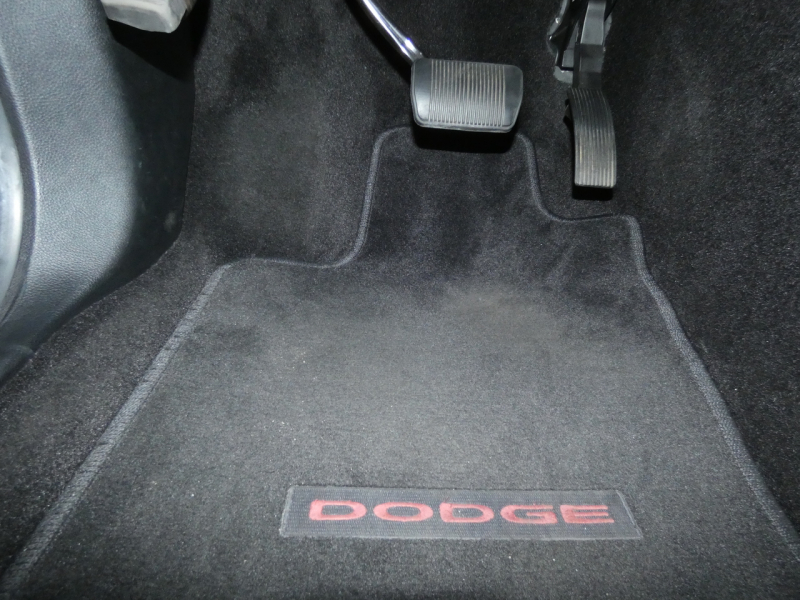 ダッジ デュランゴ RT AWD　1ｵｰﾅｰ 2011yﾓﾃﾞﾙ 新並 ﾊｰﾌﾚｻﾞｰ ｻﾝﾙｰﾌ  F＆Bｶﾒﾗ ｷｾﾉﾝ ﾊﾟﾜｰﾘｱｹﾞｰﾄ 7人乗り3rdシート　2年保証