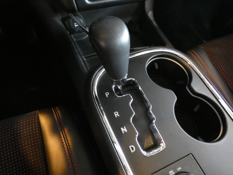 ダッジ デュランゴ RT AWD　1ｵｰﾅｰ 2011yﾓﾃﾞﾙ 新並 ﾊｰﾌﾚｻﾞｰ ｻﾝﾙｰﾌ  F＆Bｶﾒﾗ ｷｾﾉﾝ ﾊﾟﾜｰﾘｱｹﾞｰﾄ 7人乗り3rdシート　2年保証