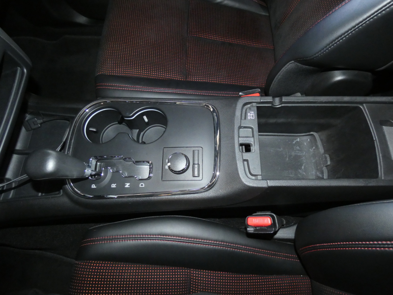 ダッジ デュランゴ RT AWD　1ｵｰﾅｰ 2011yﾓﾃﾞﾙ 新並 ﾊｰﾌﾚｻﾞｰ ｻﾝﾙｰﾌ  F＆Bｶﾒﾗ ｷｾﾉﾝ ﾊﾟﾜｰﾘｱｹﾞｰﾄ 7人乗り3rdシート　2年保証