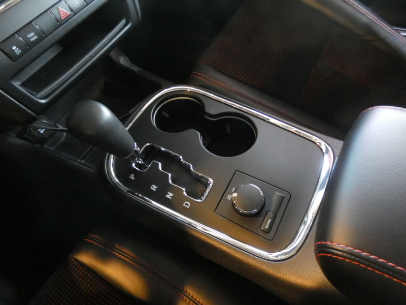 ダッジ デュランゴ RT AWD　1ｵｰﾅｰ 2011yﾓﾃﾞﾙ 新並 ﾊｰﾌﾚｻﾞｰ ｻﾝﾙｰﾌ  F＆Bｶﾒﾗ ｷｾﾉﾝ ﾊﾟﾜｰﾘｱｹﾞｰﾄ 7人乗り3rdシート　2年保証