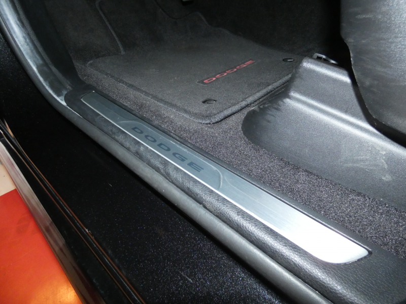 ダッジ デュランゴ RT AWD　1ｵｰﾅｰ 2011yﾓﾃﾞﾙ 新並 ﾊｰﾌﾚｻﾞｰ ｻﾝﾙｰﾌ  F＆Bｶﾒﾗ ｷｾﾉﾝ ﾊﾟﾜｰﾘｱｹﾞｰﾄ 7人乗り3rdシート　2年保証