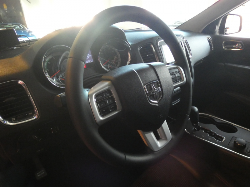 ダッジ デュランゴ RT AWD　1ｵｰﾅｰ 2011yﾓﾃﾞﾙ 新並 ﾊｰﾌﾚｻﾞｰ ｻﾝﾙｰﾌ  F＆Bｶﾒﾗ ｷｾﾉﾝ ﾊﾟﾜｰﾘｱｹﾞｰﾄ 7人乗り3rdシート　2年保証