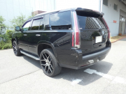 キャデラック エスカレード ﾌﾟﾚﾐｱﾑ　2015年ﾓﾃﾞﾙ 正規D車ｼｪｰﾙﾚｻﾞｰ ｼｰﾄﾋｰﾀｰ&ｸｰﾗ ｻﾝﾙｰﾌ ACC LEDﾗｲﾄ 社外24ｲﾝﾁAW　2年保証