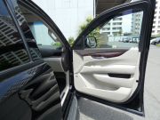 キャデラック エスカレード ﾌﾟﾚﾐｱﾑ　2015年ﾓﾃﾞﾙ 正規D車ｼｪｰﾙﾚｻﾞｰ ｼｰﾄﾋｰﾀｰ&ｸｰﾗ ｻﾝﾙｰﾌ ACC LEDﾗｲﾄ 社外24ｲﾝﾁAW　2年保証