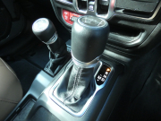 ジープ グラディエーター ﾙﾋﾞｺﾝ　2022yﾓﾃﾞﾙ  Dｻﾄﾞﾙ革 USﾊﾞﾝﾊﾟｰ ｴﾙﾌｫｰﾄﾞﾏﾌﾗｰ ｼｰﾄﾋｰﾀｰ Appleｶｰﾌﾟﾚｲ FSBｶﾒﾗ ETC　2年保証