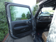 ジープ グラディエーター ﾙﾋﾞｺﾝ　2022yﾓﾃﾞﾙ  Dｻﾄﾞﾙ革 USﾊﾞﾝﾊﾟｰ ｴﾙﾌｫｰﾄﾞﾏﾌﾗｰ ｼｰﾄﾋｰﾀｰ Appleｶｰﾌﾟﾚｲ FSBｶﾒﾗ ETC　2年保証