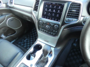 ジープ グランドチェロキー ｻﾐｯﾄ　茶革 ﾌﾟｯｼｭｽﾀｰﾄ&ｽﾄｯﾌﾟ ｼｰﾄﾋｰﾀｰ ﾅﾋﾞTV ﾊﾟﾉﾗﾏｻﾝﾙｰﾌ ﾊｰﾏﾝｶｰﾄﾞﾝｻｳﾝﾄﾞ 純正20ｲﾝﾁAW ﾌﾛﾝﾄｻｲﾄﾞﾊﾞｯｸｶﾒﾗ　2年保証