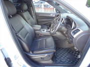 ジープ グランドチェロキー ｻﾐｯﾄ　茶革 ﾌﾟｯｼｭｽﾀｰﾄ&ｽﾄｯﾌﾟ ｼｰﾄﾋｰﾀｰ ﾅﾋﾞTV ﾊﾟﾉﾗﾏｻﾝﾙｰﾌ ﾊｰﾏﾝｶｰﾄﾞﾝｻｳﾝﾄﾞ 純正20ｲﾝﾁAW ﾌﾛﾝﾄｻｲﾄﾞﾊﾞｯｸｶﾒﾗ　2年保証