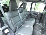 ジープ ラングラー ｱﾝﾘﾐﾃｯﾄﾞ ｻﾊﾗ　正規D車 2019yﾓﾃﾞﾙ 黒革 ｼｰﾄﾋｰﾀｰ 純正ﾅﾋﾞTV LEDﾍｯﾄﾞﾗｲﾄ 純正18ｲﾝﾁAW ﾌﾛﾝﾄ&ｻｲﾄﾞ&ﾊﾞｯｸｶﾒﾗ　2年保証