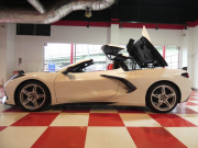 シボレー コルベット 2LT ｺﾝﾊﾞｰﾁﾌﾞﾙ　新並 2021yﾓﾃﾞﾙ 左ﾊﾝﾄﾞﾙ 電動ﾊｰﾄﾞﾄｯﾌﾟ 赤革ｼｰﾄ ｼｰﾄﾋ-ﾀｰ&ﾍﾞﾝﾁﾚｰﾀｰ Aｶｰﾌﾟﾚｲ ﾌﾛﾝﾄ&ﾊﾞｯｸｶﾒﾗ　2年保証