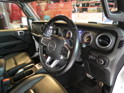 ジープ ラングラー ｱﾝﾘﾐﾃｯﾄﾞ ｻﾊﾗ　正規D車 2020yﾓﾃﾞﾙ 黒革 ｼｰﾄﾋｰﾀｰ 純正ﾅﾋﾞTV 社外ｻｲﾄﾞｽﾃｯﾌﾟ 社外17ｲﾝﾁAW LEDﾍｯﾄﾞﾗｲﾄ　2年保証