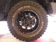 ジープ ラングラー ｱﾝﾘﾐﾃｯﾄﾞ ｽﾎﾟｰﾂ　2016年ﾓﾃﾞﾙ 正規D車 USﾊﾞﾝﾊﾟｰ MKW17ｲﾝﾁAW ﾌﾗｯﾄｵｰﾊﾞｰﾌｪﾝﾀﾞｰ ﾏｯﾄﾞﾀｲﾔ ｸﾙｺﾝ　2年保証