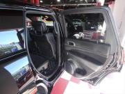 ジープ グランドチェロキー SRT8　正規D車 2017yﾓﾃﾞﾙ 黒ｺﾝﾋﾞ革 ﾌﾟｯｼｭｽﾀｰﾄ 全席ｼｰﾄﾋｰﾀｰ ｻﾝﾙｰﾌ 純正ﾅﾋﾞTV ﾊｰﾏﾝｶｰﾄﾞﾝ Bｶﾒﾗ　2年保証