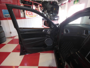 ジープ グランドチェロキー SRT8　正規D車 2017yﾓﾃﾞﾙ 黒ｺﾝﾋﾞ革 ﾌﾟｯｼｭｽﾀｰﾄ 全席ｼｰﾄﾋｰﾀｰ ｻﾝﾙｰﾌ 純正ﾅﾋﾞTV ﾊｰﾏﾝｶｰﾄﾞﾝ Bｶﾒﾗ　2年保証