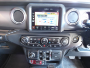 ジープ グラディエーター ﾙﾋﾞｺﾝ　正規D車 2022yﾓﾃﾞﾙ 茶革ｼｰﾄ ﾌﾟｯｼｭｽﾀｰﾄ ｼｰﾄﾋｰﾀｰ 純正ﾅﾋﾞTV Aｶｰﾌﾟﾚｲ 純正17ｲﾝﾁAW ﾊｰﾄﾞﾄﾉｶﾊﾞｰ Bｶﾒﾗ　2年保証