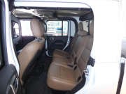 ジープ グラディエーター ﾙﾋﾞｺﾝ　正規D車 2022yﾓﾃﾞﾙ 茶革ｼｰﾄ ﾌﾟｯｼｭｽﾀｰﾄ ｼｰﾄﾋｰﾀｰ 純正ﾅﾋﾞTV Aｶｰﾌﾟﾚｲ 純正17ｲﾝﾁAW ﾊｰﾄﾞﾄﾉｶﾊﾞｰ Bｶﾒﾗ　2年保証