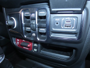 ジープ グラディエーター ﾙﾋﾞｺﾝ　正規D車 2022yﾓﾃﾞﾙ 茶革ｼｰﾄ ﾌﾟｯｼｭｽﾀｰﾄ ｼｰﾄﾋｰﾀｰ 純正ﾅﾋﾞTV Aｶｰﾌﾟﾚｲ 純正17ｲﾝﾁAW ﾊｰﾄﾞﾄﾉｶﾊﾞｰ Bｶﾒﾗ　2年保証