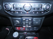 ジープ ラングラー ﾙﾋﾞｺﾝ 392　2021yﾓﾃﾞﾙ 新並 1ｵｰﾅｰ 黒革 ｽｶｲﾜﾝﾀｯﾁﾄｯﾌﾟ 可変ﾊﾞﾙﾌﾞﾏﾌﾗｰ 専用17ｲﾝﾁAW ｵｰﾄｽﾃｯﾌﾟ FOXｻｽ FSBｶﾒﾗ ETC　2年保証