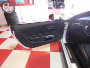 フォード マスタング ｴｺﾌﾞｰｽﾄ　2015yﾓﾃﾞﾙ 50ｲﾔｰｽﾞｴﾃﾞｨｼｮﾝ 正規D車 1ｵｰﾅｰ 黒革ｼｰﾄ ｼｰﾄﾋｰﾀｰ&ｸｰﾗｰ 純正19ｲﾝﾁﾌﾞﾗｯｸAW ﾀｯﾁｽｸﾘｰﾝﾃﾞｨｽﾌﾟﾚｲ Bｶﾒﾗ ETC　2年保証
