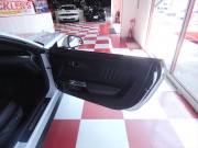 フォード マスタング ｴｺﾌﾞｰｽﾄ　2015yﾓﾃﾞﾙ 50ｲﾔｰｽﾞｴﾃﾞｨｼｮﾝ 正規D車 1ｵｰﾅｰ 黒革ｼｰﾄ ｼｰﾄﾋｰﾀｰ&ｸｰﾗｰ 純正19ｲﾝﾁﾌﾞﾗｯｸAW ﾀｯﾁｽｸﾘｰﾝﾃﾞｨｽﾌﾟﾚｲ Bｶﾒﾗ ETC　2年保証