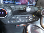 シボレー コルベット Z06　正規D車 2016yﾓﾃﾞﾙ ｽｰﾊﾟｰﾁｬｰｼﾞｬｰ搭載 ｶｰﾎﾞﾝﾙｰﾌ ｼｰﾄﾋｰﾀｰ ﾅﾋﾞTV F&Bｶﾒﾗ　2年保証