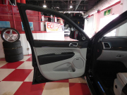 ジープ グランドチェロキー ｻﾐｯﾄ　正規D車 2019yﾓﾃﾞﾙ ﾎﾜｲﾄﾗｸﾞﾅﾚｻﾞｰ ｻﾝﾙｰﾌ 純正20ｲﾝﾁAW Aｶｰﾌﾟﾚｲ Bｶﾒﾗ　2年保証